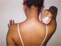 Прыщи на спине: причины и методы лечения