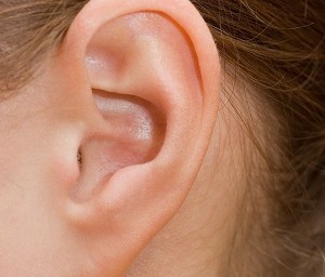Вероятность появления инсульта научились распознавать по ушам