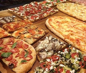 Итальянцы придумали пиццу